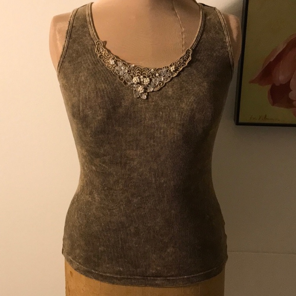 Women’s Top